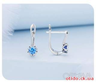 Серебряные женские серьги с голубым цирконием