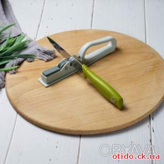 Точилка для кухонных ножей ручная механическая пластиковая с точильным камнем