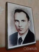 Фото-портрет Степана Бандеры / картина на дереве.