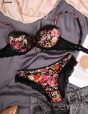 Красивый комплект белья 80с