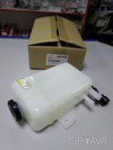 Бачек гидроусилителя тормозов оригинал к автобусам Богдан, грузовикам ISUZU