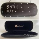 Защитный чехол-футляр для очков чёрный в горошек