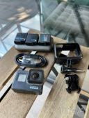 Экшн-камера GoPro HERO 7 black с тремя аккумуляторами. БУ