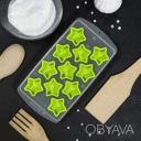 Форма для льда и конфет (шоколада) пластиковая с силиконовыми ячейками