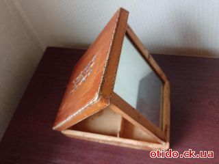 Шкатулка деревянная с зеркалом