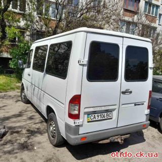 Mersedes-bens Sprinter 211