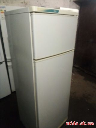 Холодильник STINOL