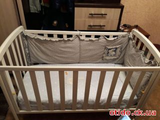 Ліжечко дитяче