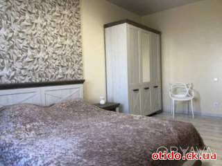 Здам 2х кімн кв-ру&nbsp; в центрі по вул.Незалежності &nbsp;6500грн/міс