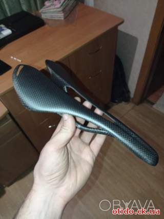 Седло. Сідло карбон Specialized