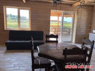Сдам посуточно Дом на берегу Днепра, с. Коробовка, 25 км. от Черкасс