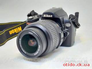 Зеркальный фотоаппарат Nikon D3000 Kit - (Nikkor 18-55 VR) - Идеал !