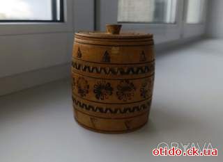 Дерев'яна діжка з кришкою