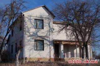 Будинок в с. В. Хутір Драбівського р-ну Черкаськоі обл.