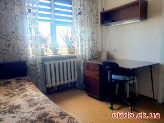 Кімната для двух хлопців до 25 р., з хозяйкою. Центр рядом. Гор. вода
