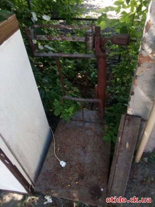 Весы напольные механические