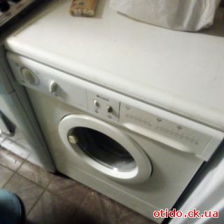Пральна машина INDESIT