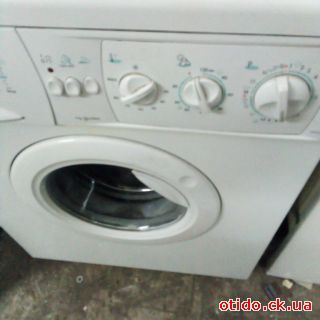 Пральна машина INDESIT