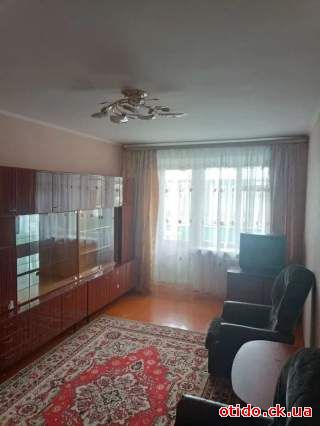 здається 2 кімнатна квартира