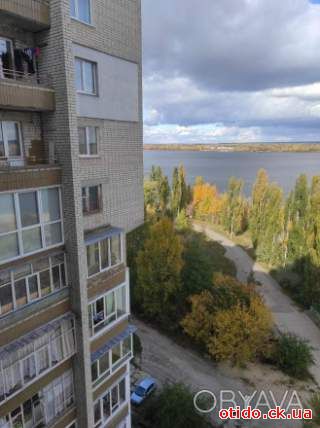 Продам простору 2- кімнатну квартиру в Каневі